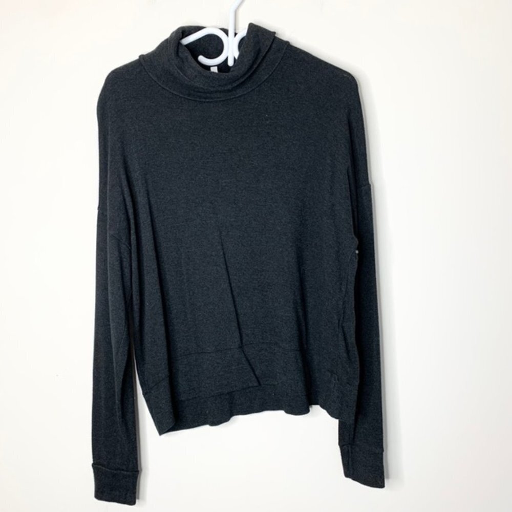 Aritzia Wilfred Mock Neck Sweater Top Heathered XS Grey Neutral minimalist